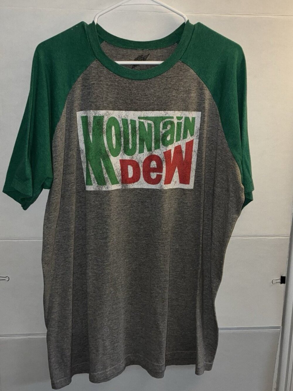 Mountain Dew Men's Green Retro Graphic Soda Pop Tee Sz XL